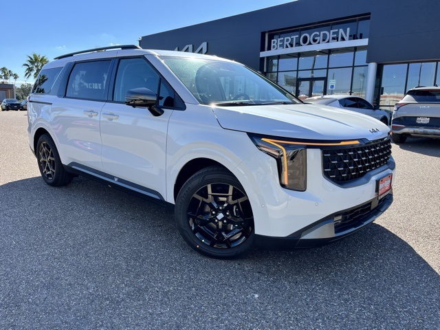 2026 Kia Carnival SX's photo