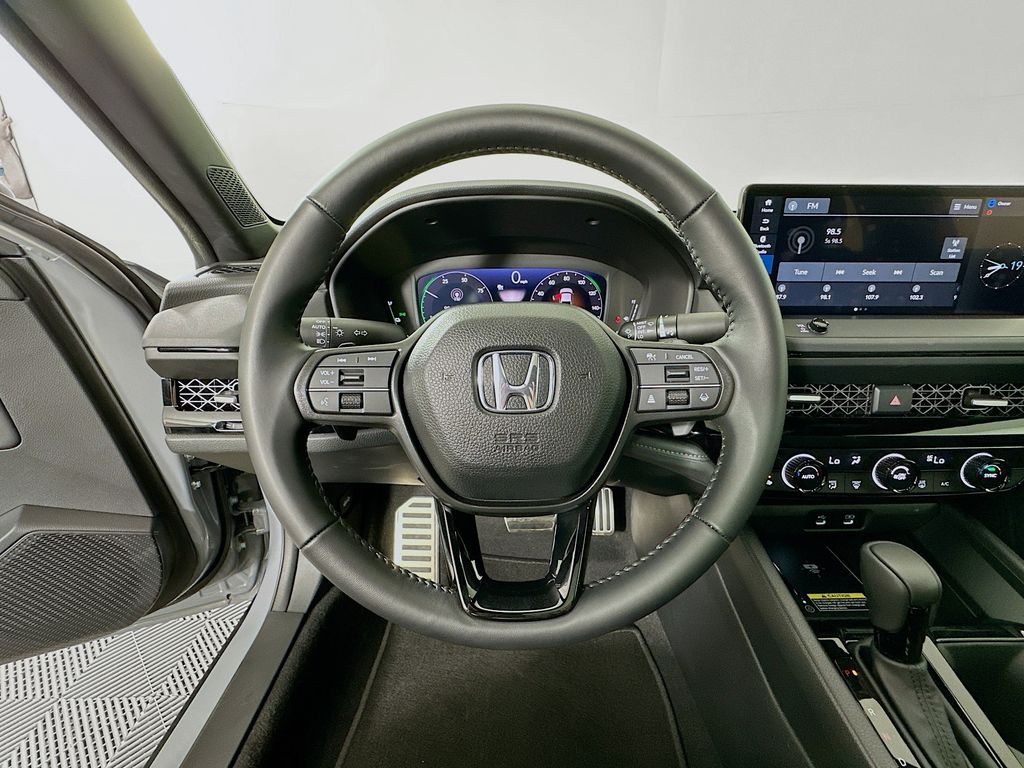 2025 Honda Accord Hybrid Sport photo 11