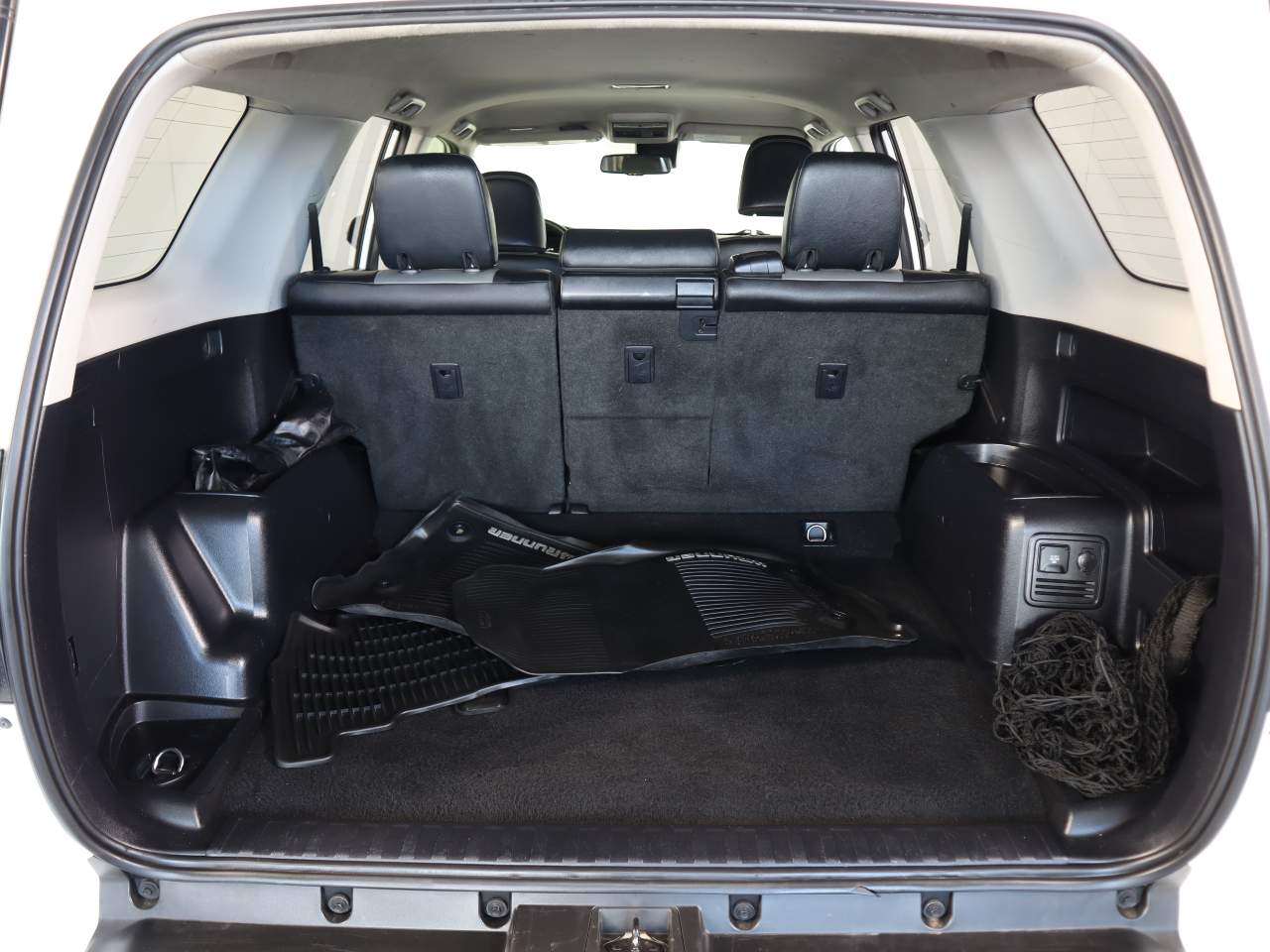 2020 Toyota 4Runner SR5 Premium photo 16