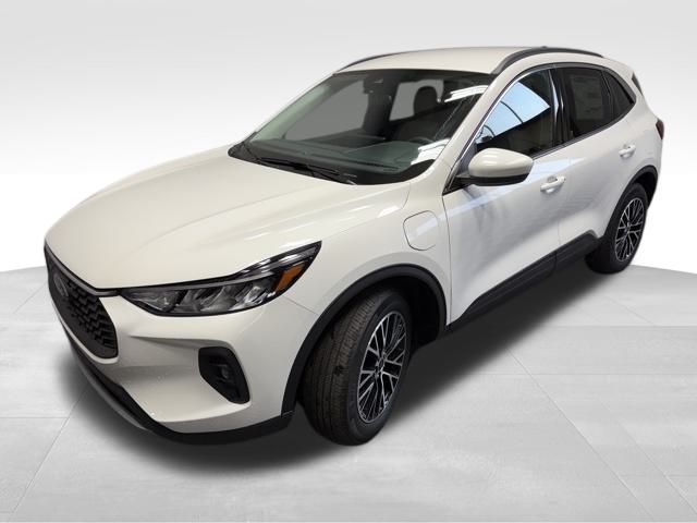 2023 Ford Escape PHEV's photo