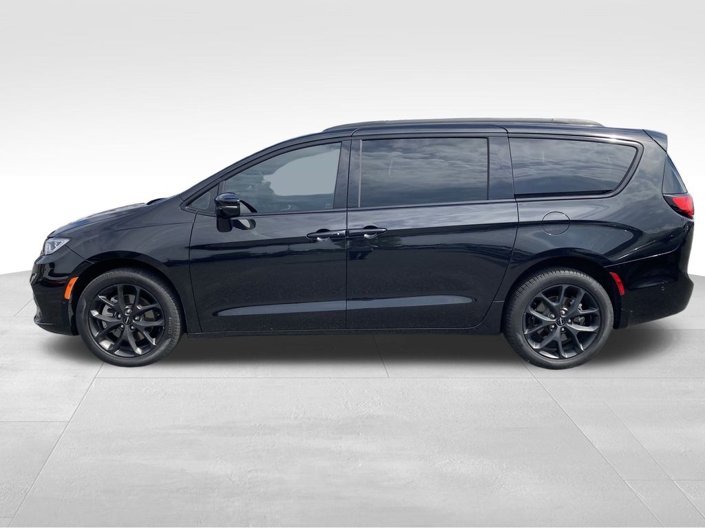 2023 Chrysler Pacifica Limited photo 4