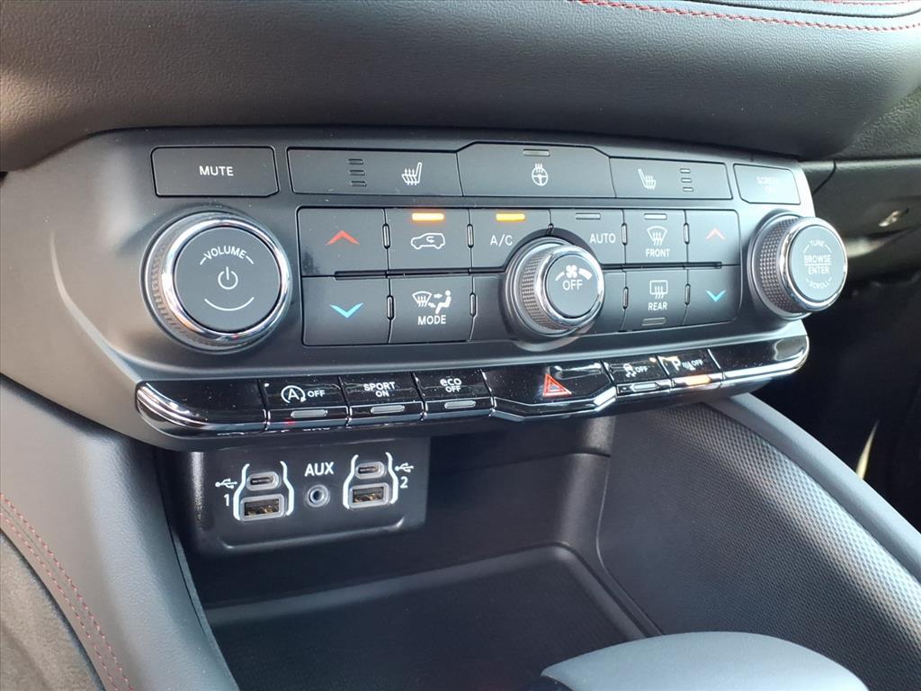 2026 Dodge Durango GT photo 11