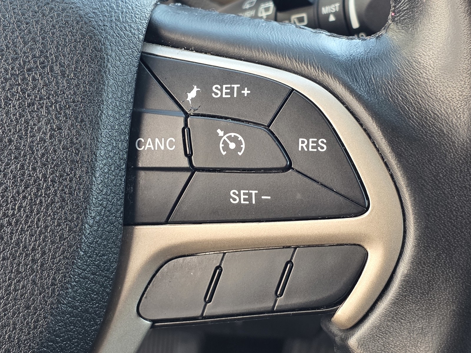 2015 Jeep Cherokee Latitude photo 30