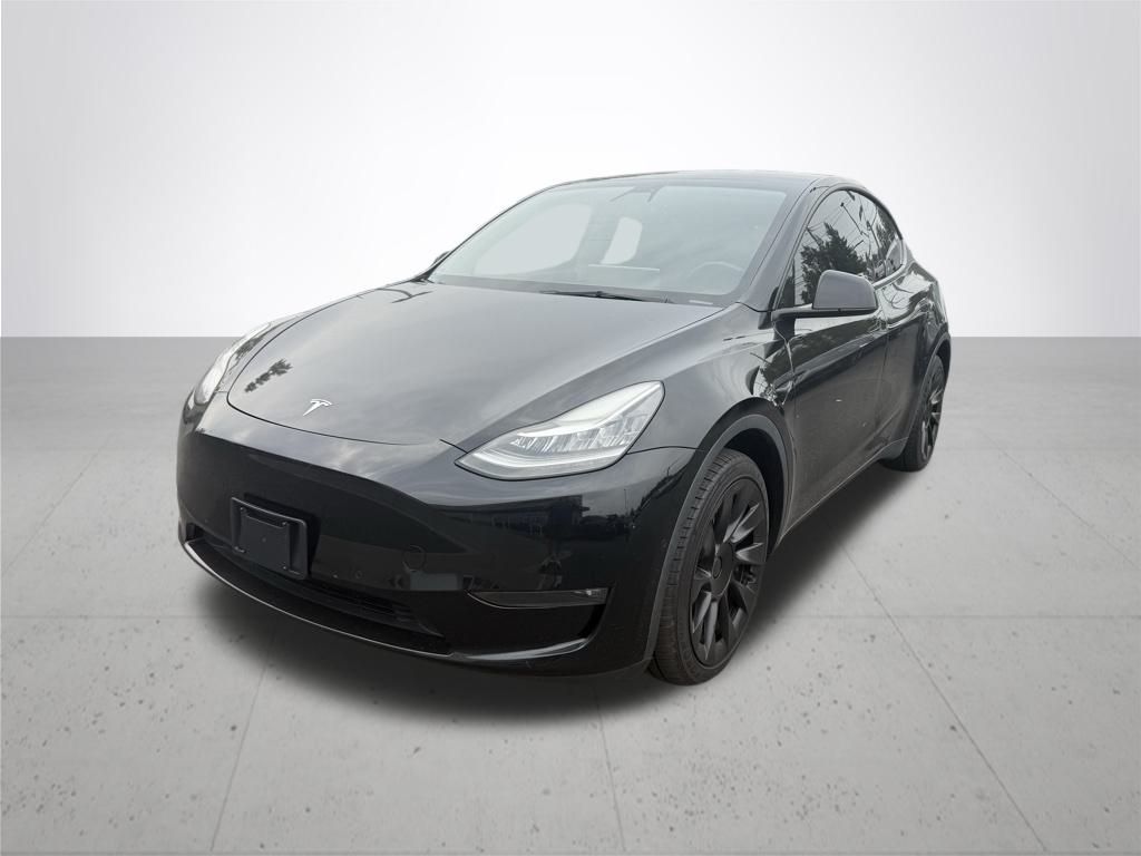 Used 2022 Tesla Model Y Long Range with VIN 7SAYGDEE2NF369643 for sale in Gladstone, OR