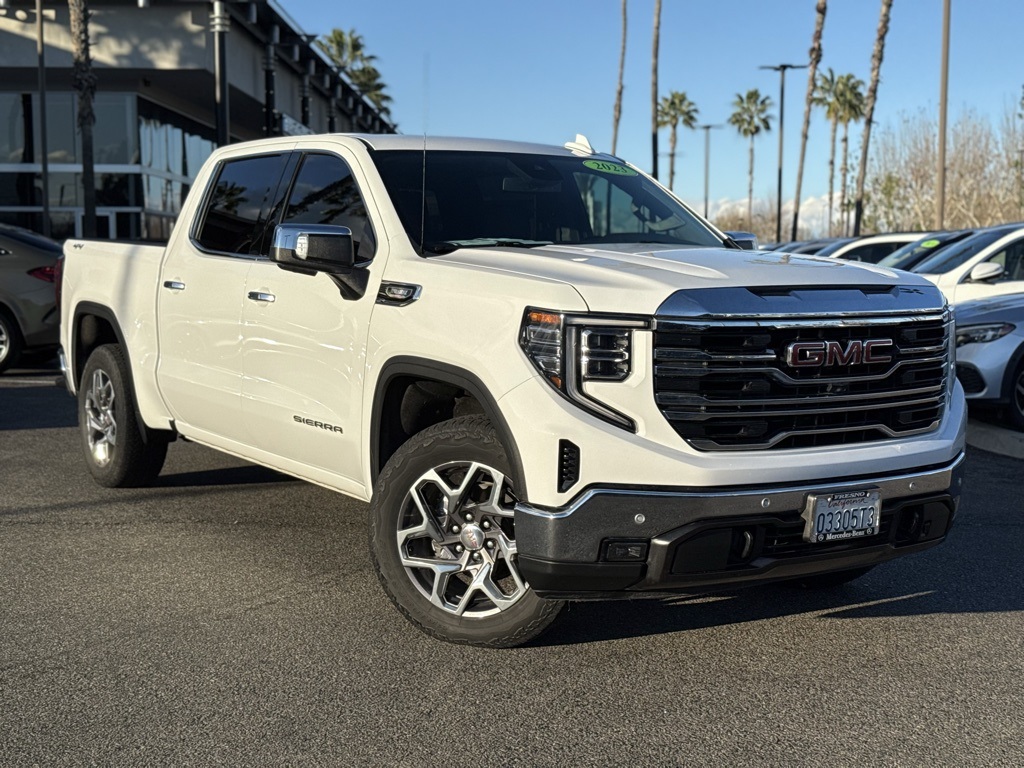 2023 GMC Sierra 1500 SLT's photo