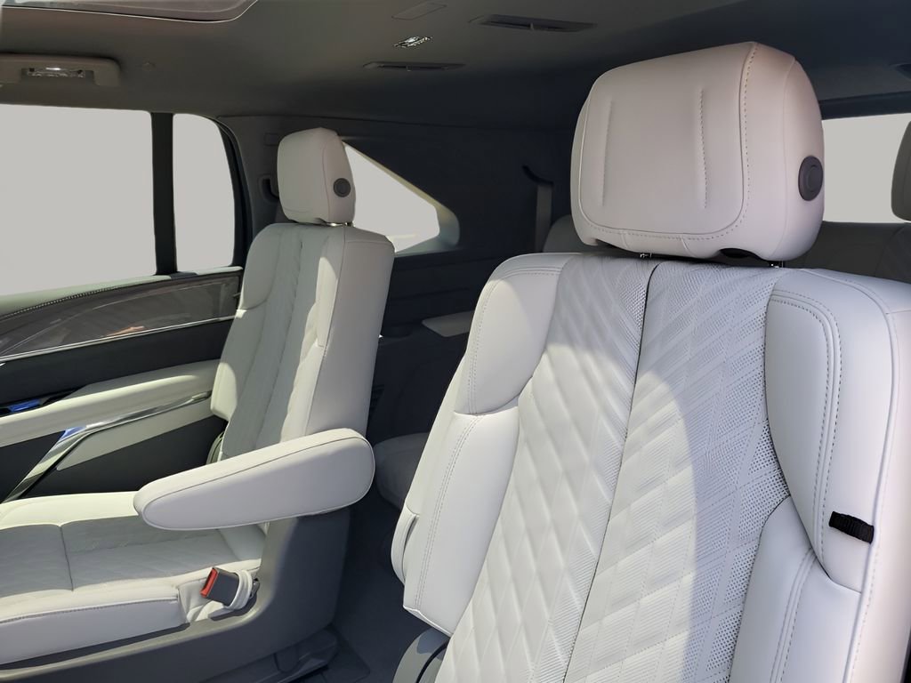 2026 Cadillac Escalade IQ Luxury photo 18