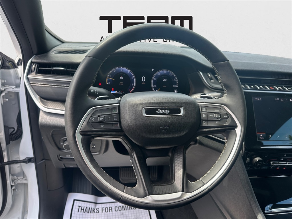2024 Jeep Grand Cherokee Altitude photo 12