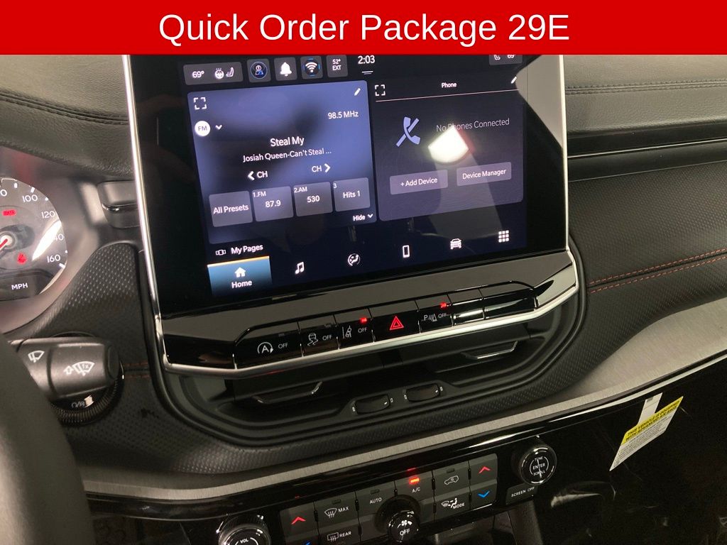 2026 Jeep Compass Trailhawk photo 3