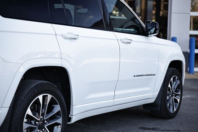 2022 Jeep Grand Cherokee Overland photo 8