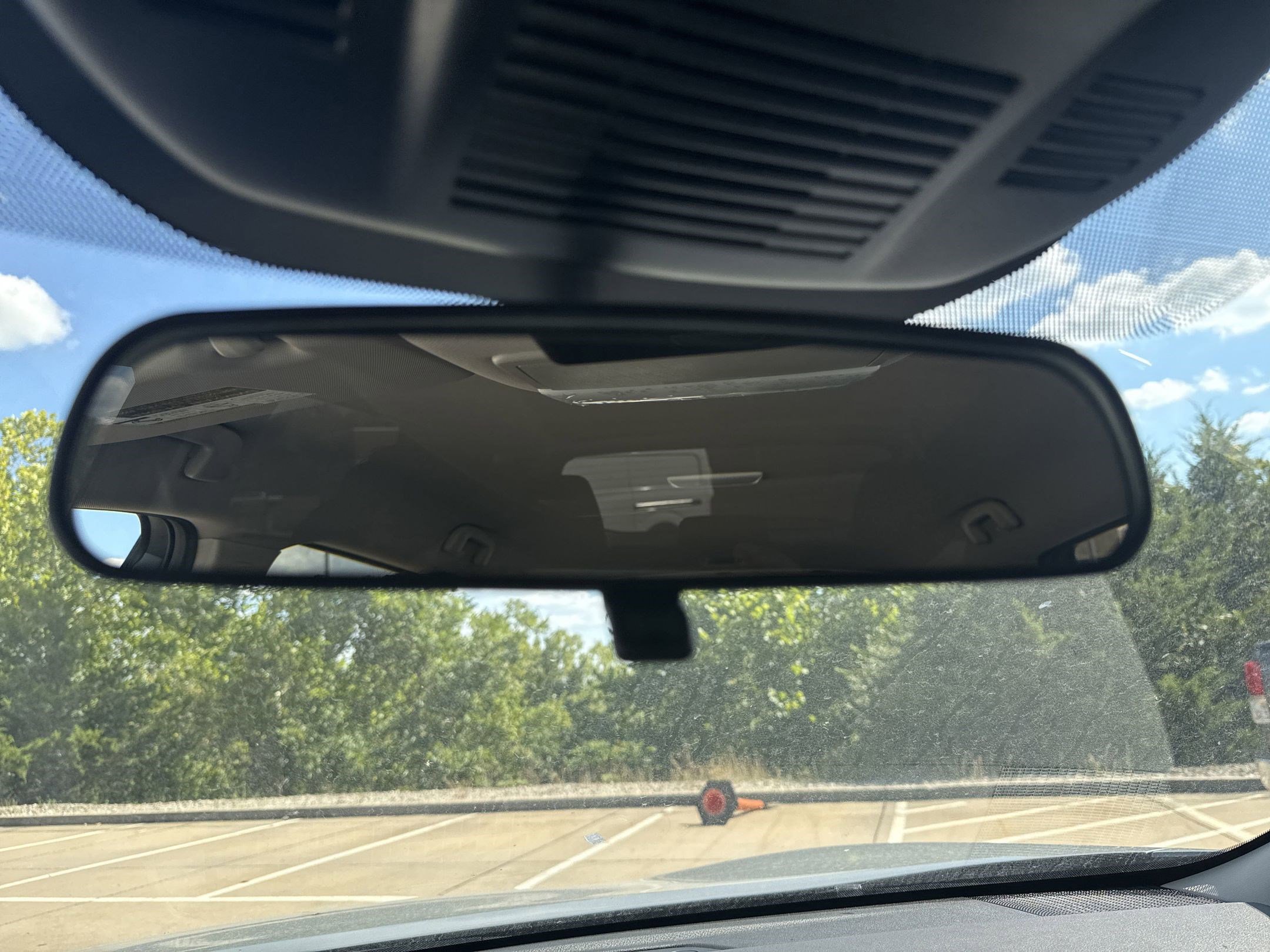 2026 Nissan Rogue SV photo 17