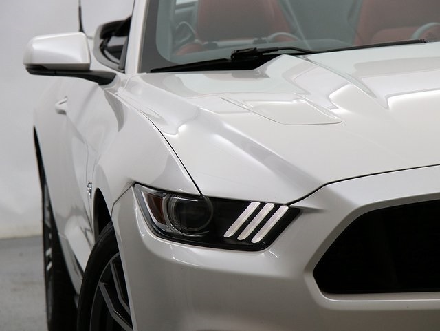 2017 Ford Mustang GT Premium photo 4