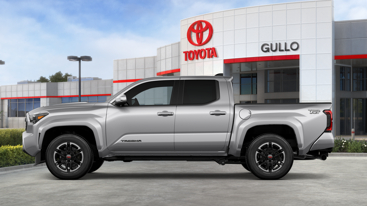 2026 Toyota Tacoma TRD Sport Double Cab photo 4