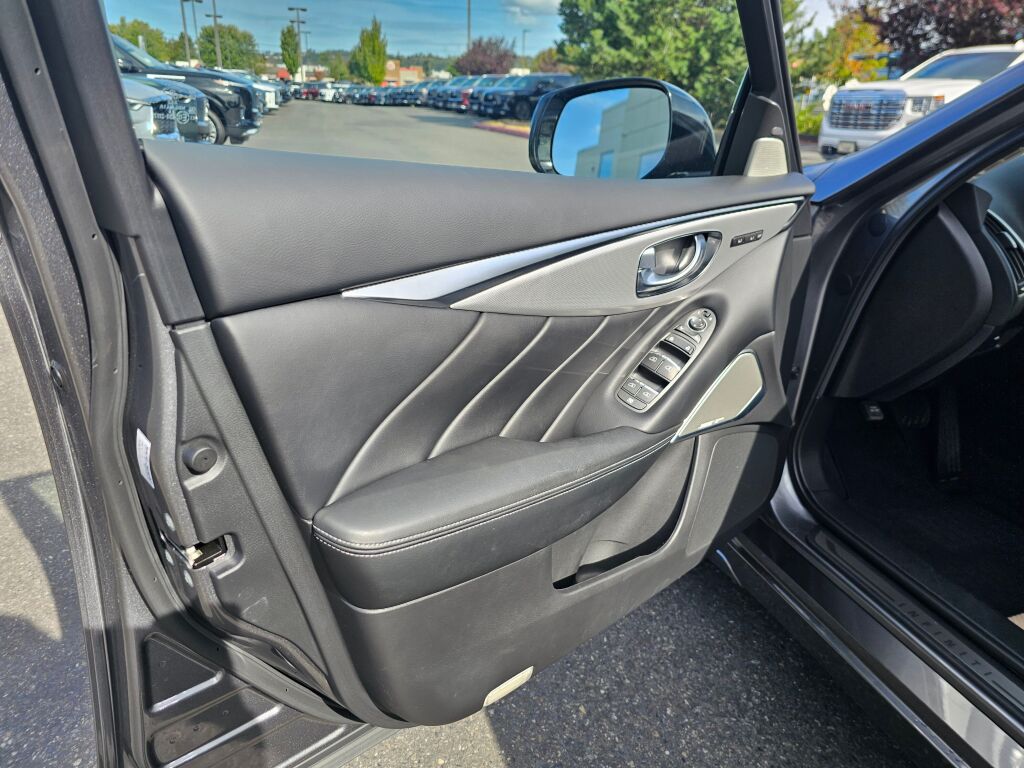 2024 Infiniti Q50 LUXE photo 23