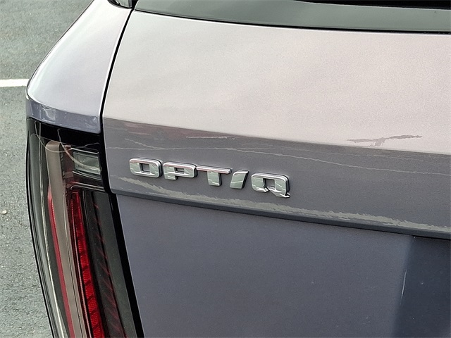 2025 Cadillac Optiq Luxury photo 32