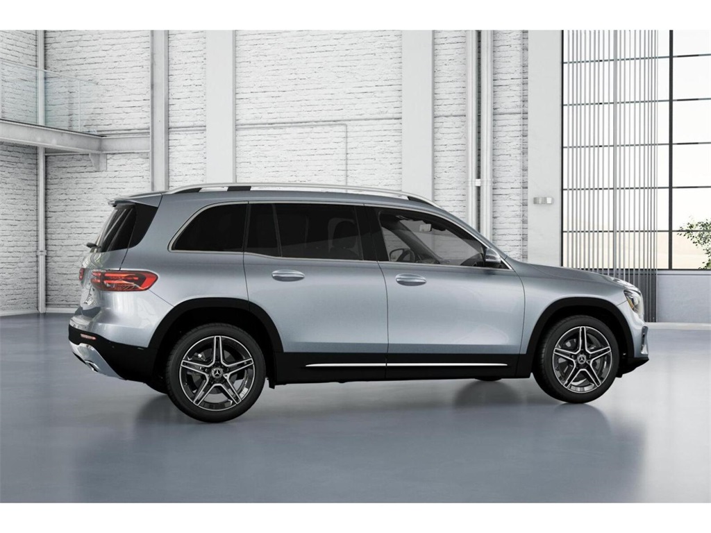 2026 Mercedes Benz GLB 250 photo 17