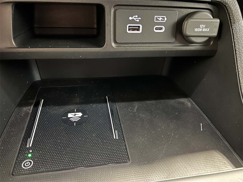 2025 Honda Pilot Touring photo 23