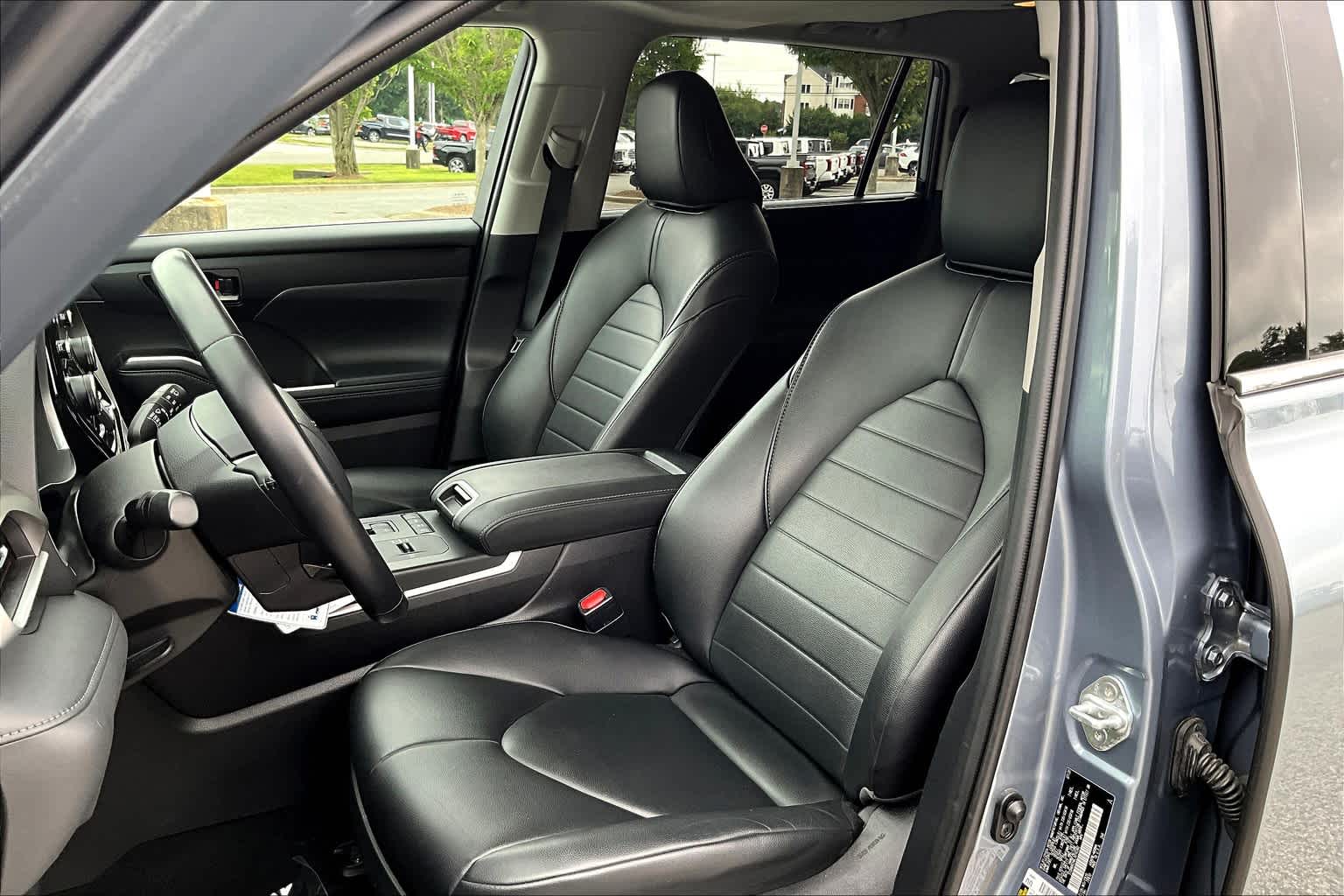 2020 Toyota Highlander Hybrid XLE photo 7
