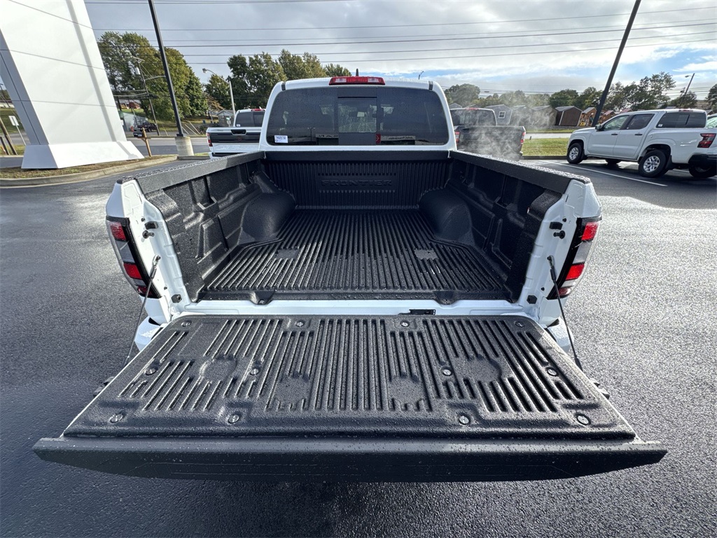 2026 Nissan Frontier Crew Cab SV photo 22