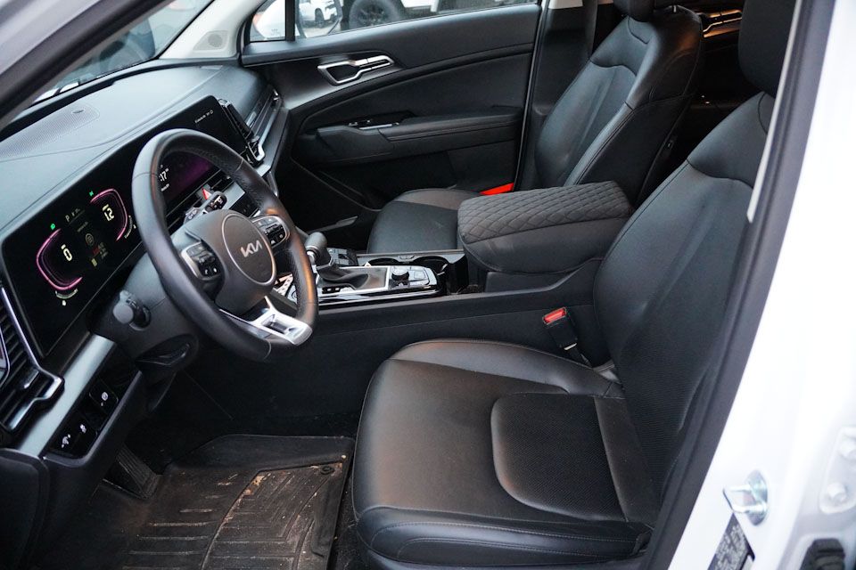 2024 Kia Sportage EX photo 3