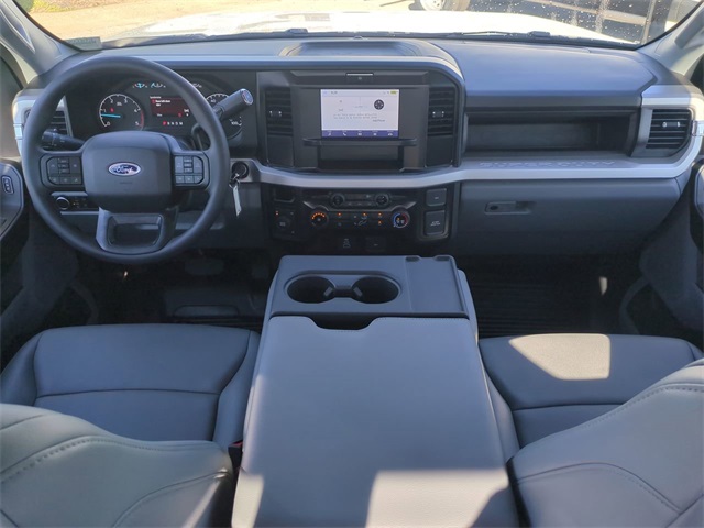 2026 Ford F-350 photo 13