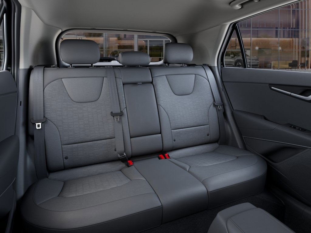 2025 Kia Niro SX Touring photo 15