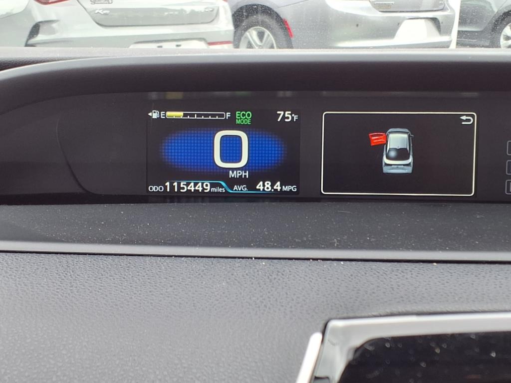 2022 Toyota Prius XLE photo 14