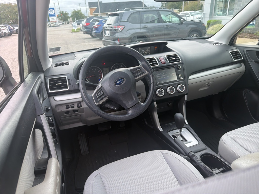 2016 Subaru Forester 2.5i photo 11
