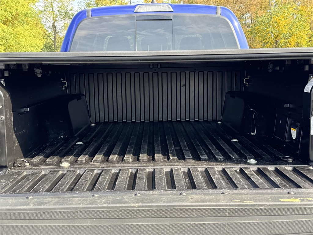 2023 Toyota Tacoma TRD Off-Road photo 29