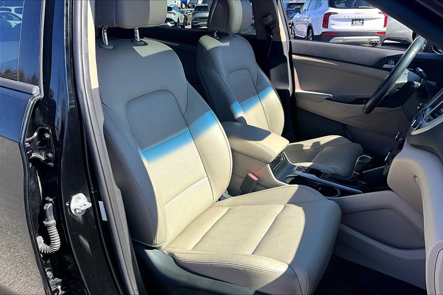 2016 Hyundai Tucson Limited photo 8