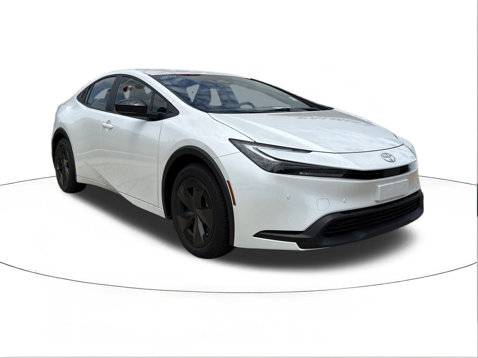 2025 Toyota Prius LE's photo