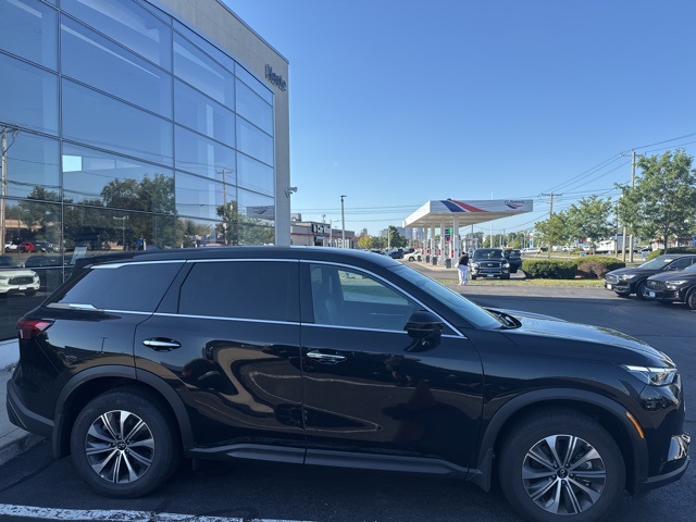 2025 Infiniti QX60 Pure AWD photo 2