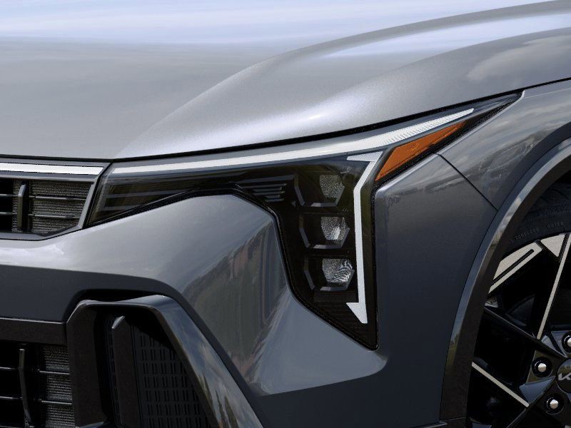 2025 Kia K4 GT-Line photo 9