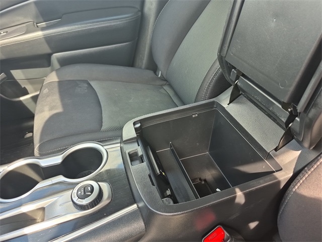 2020 Nissan Pathfinder SV photo 23