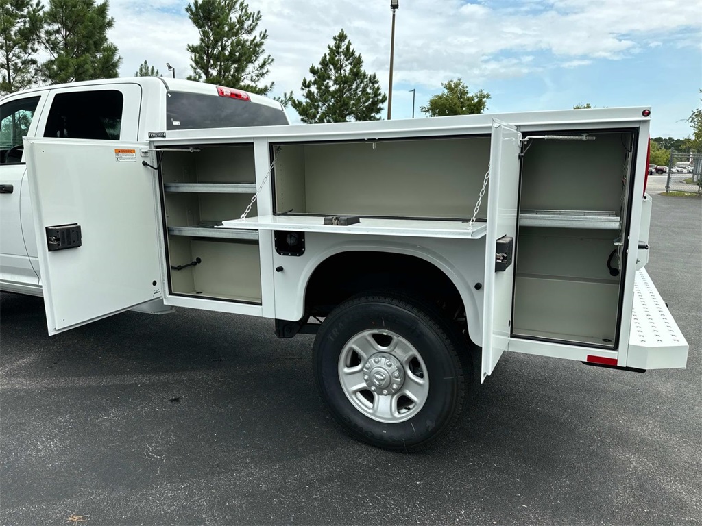 2024 Ram 2500 Tradesman photo 11