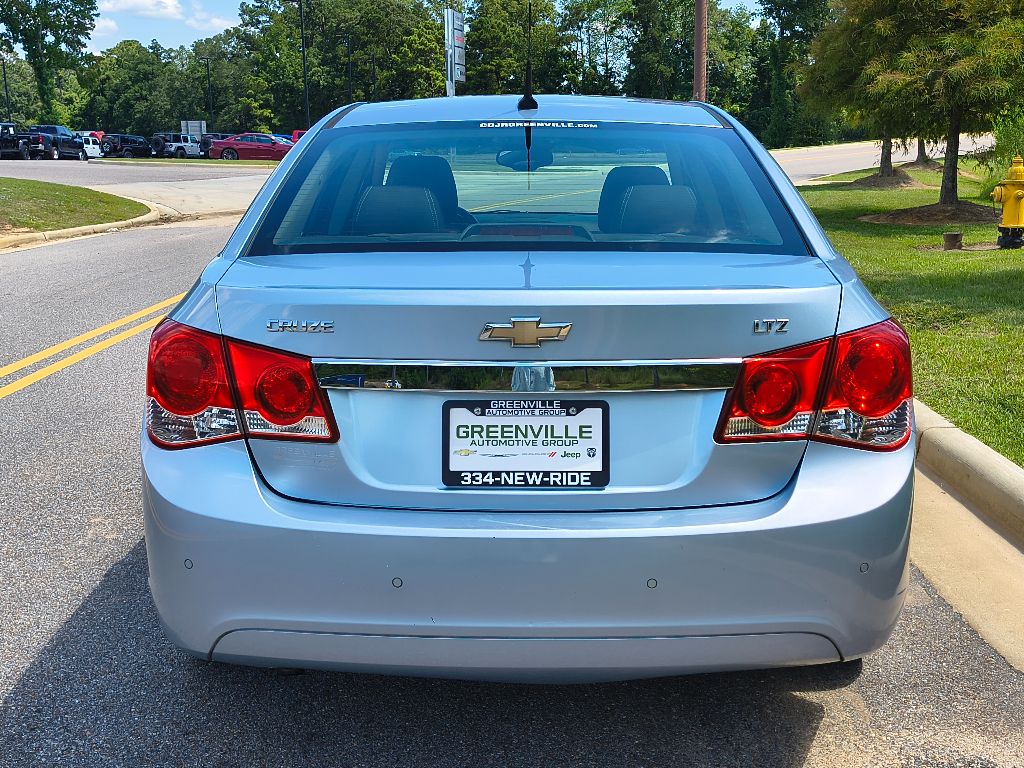2011 Chevrolet Cruze LTZ photo 6