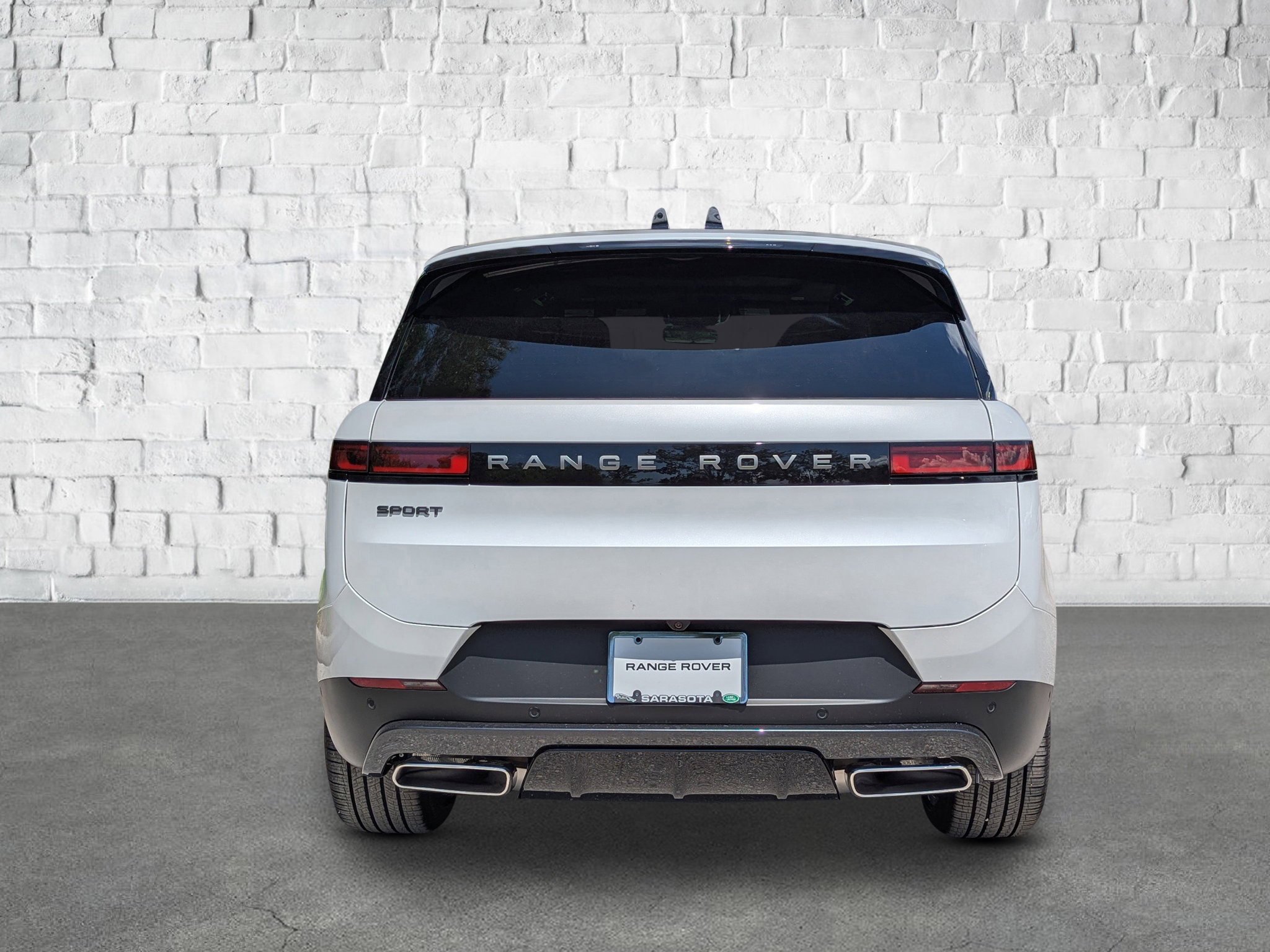 2025 Land Rover Range Rover Sport SE photo 3
