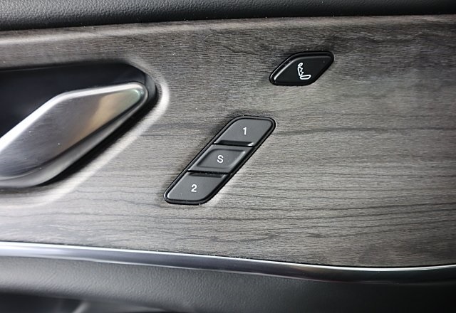2022 Jeep Grand Cherokee Overland photo 26