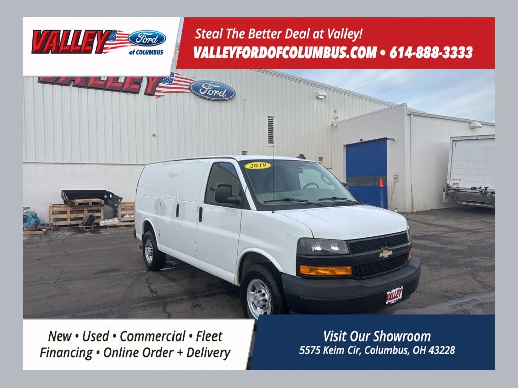 2019 Chevrolet Express Cargo Work Van's photo