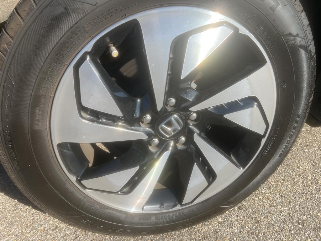 2016 Honda CR-V Touring photo 2