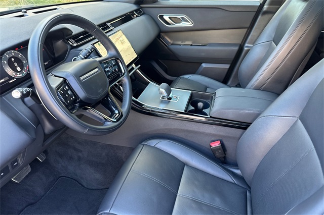 2025 Land Rover Range Rover Velar SE photo 9