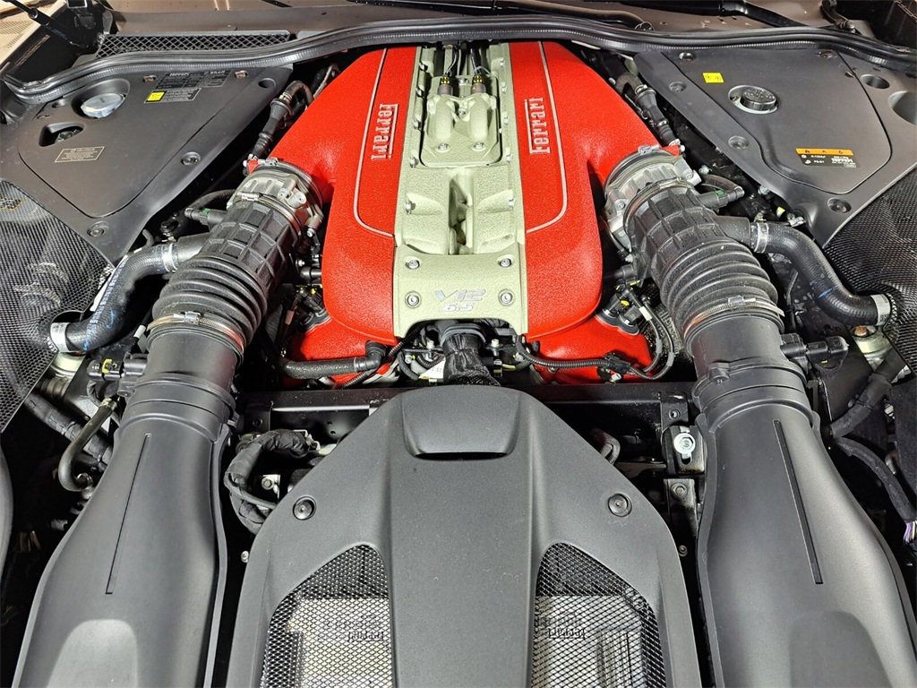 Certified Used 2022 Canna di Fucile Ferrari Base image 14