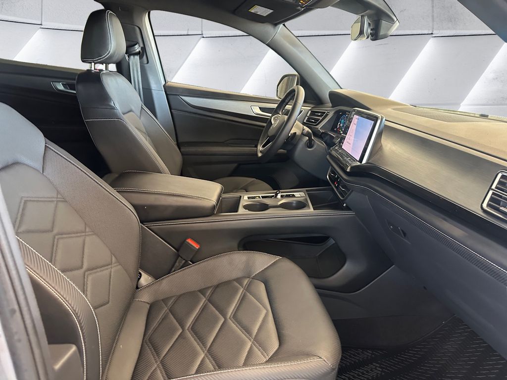 2024 Volkswagen Atlas Cross Sport SE photo 12