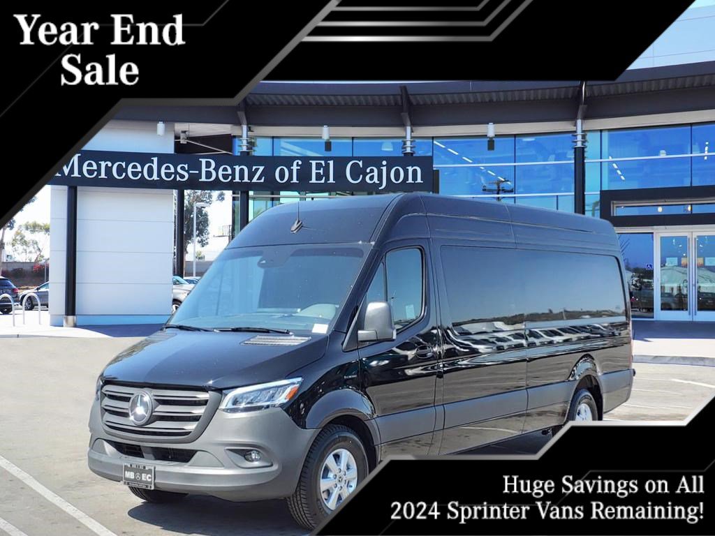 2024 Mercedes-Benz eSprinter Cargo Van Base's photo