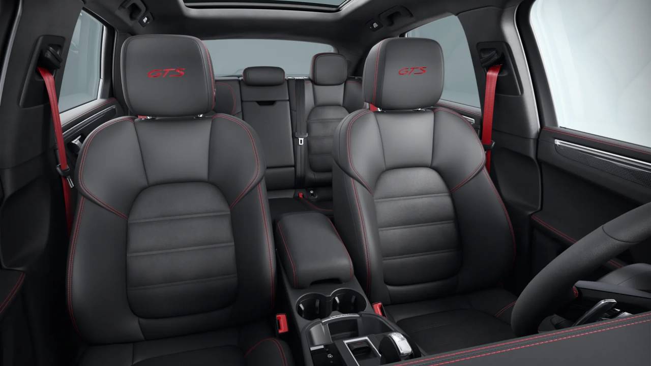 2026 Porsche Macan GTS photo 11
