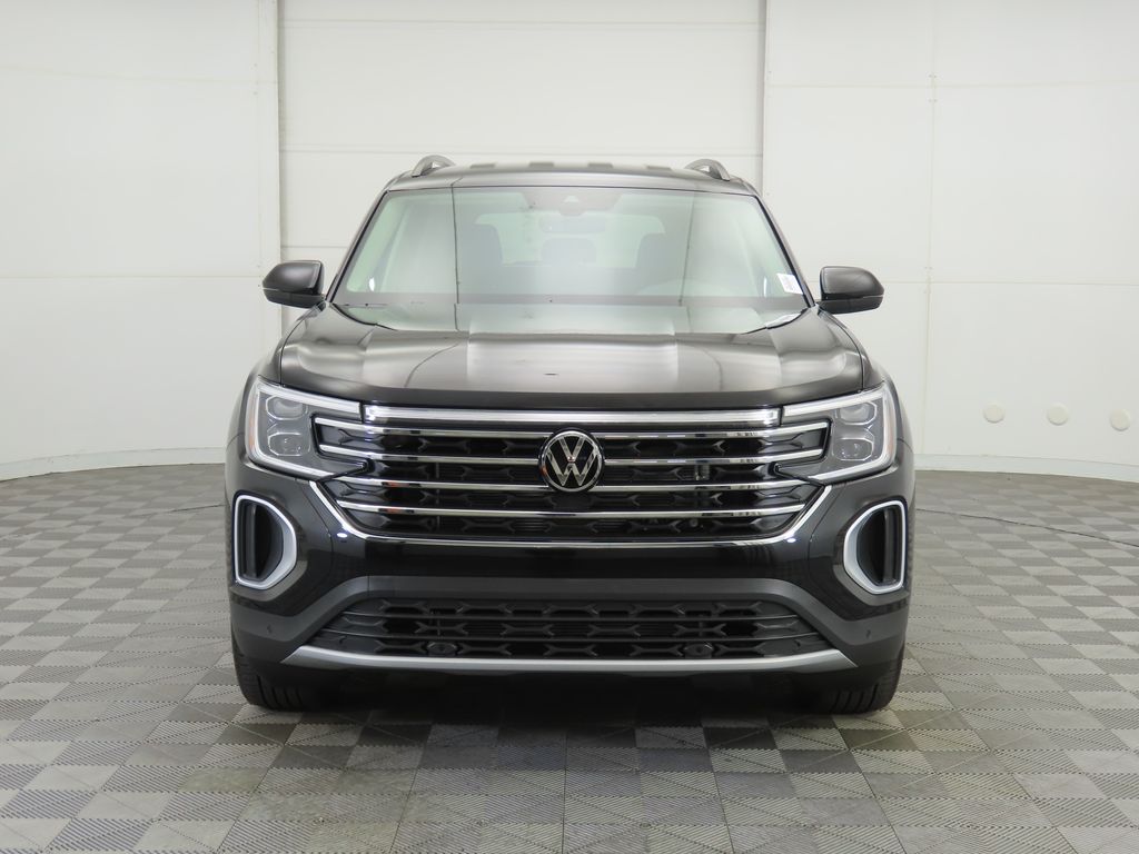 2026 Volkswagen Atlas SE Technology photo 2