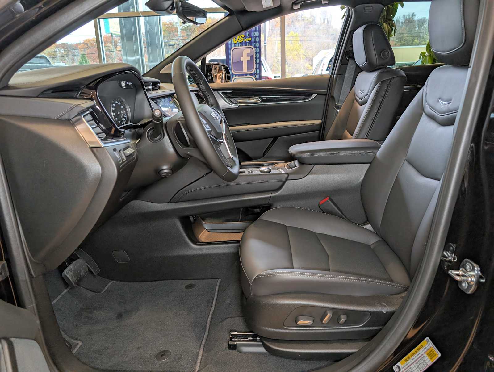 2025 Cadillac XT5 Premium Luxury photo 4