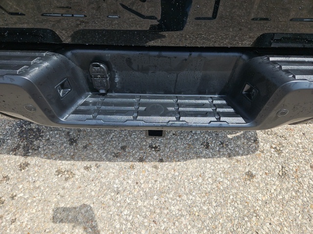 2023 Nissan Frontier PRO-4X photo 17