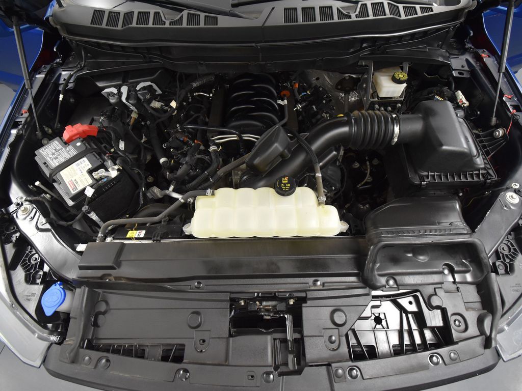2022 Ford F-150 Lariat photo 42
