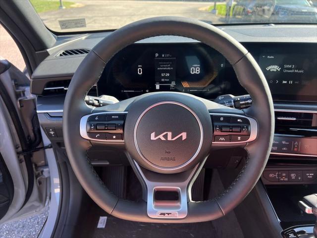 2026 Kia K5 GT-Line photo 6