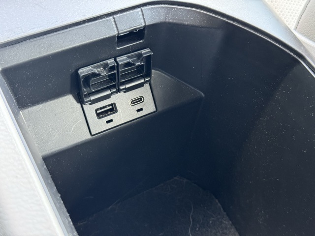 2021 Toyota Camry XSE V6 photo 17